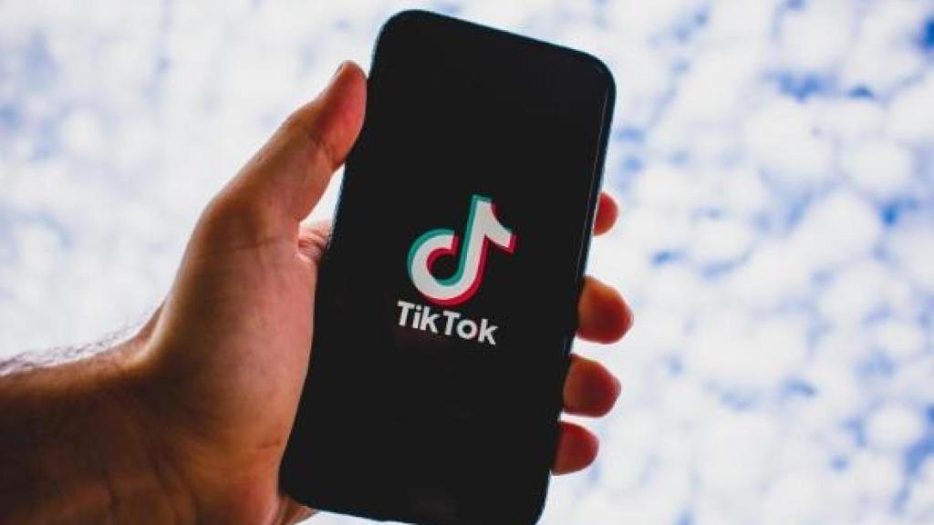 TIK TOK