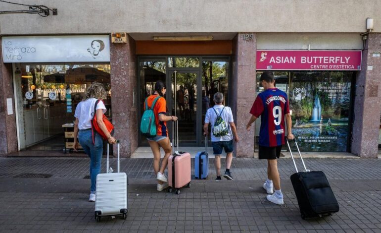 ANUNCIOS CONTRA TURISTAS | Turista, no alquiles aquí o te multarán