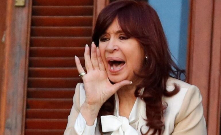 Cristina Kirchner advierte que puede ser arrestada a comienzos de la semana