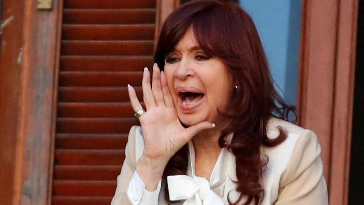Cristina Kirchner advierte que puede ser arrestada a comienzos de la semana