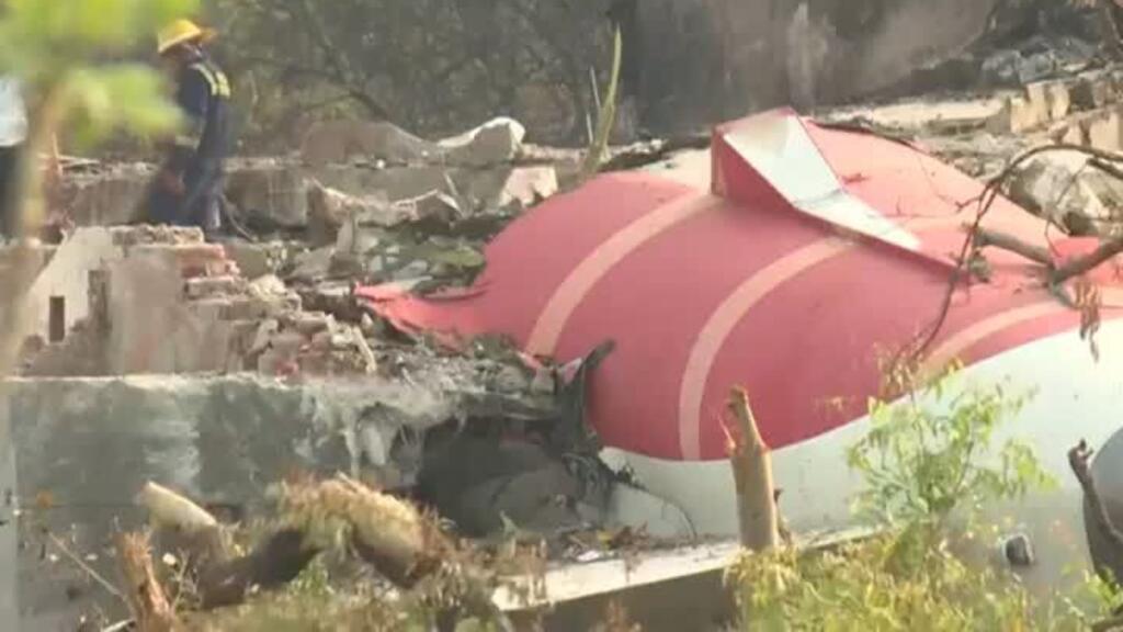 Recuperan grabadora de vuelo del accidente del Boeing 787-8 de Air India