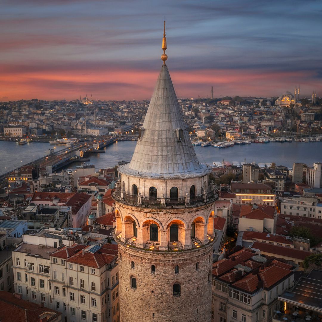 Vista aérea en el otro lado del cuerno dorado de la Torre Gálata, Estambul