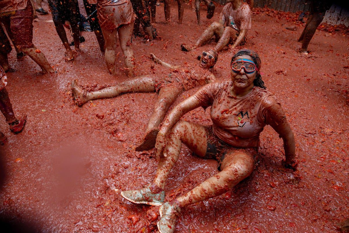 La Tomatina y 11 fiestas populares más para animar el verano | Fotos | Escapadas por España | El Viajero