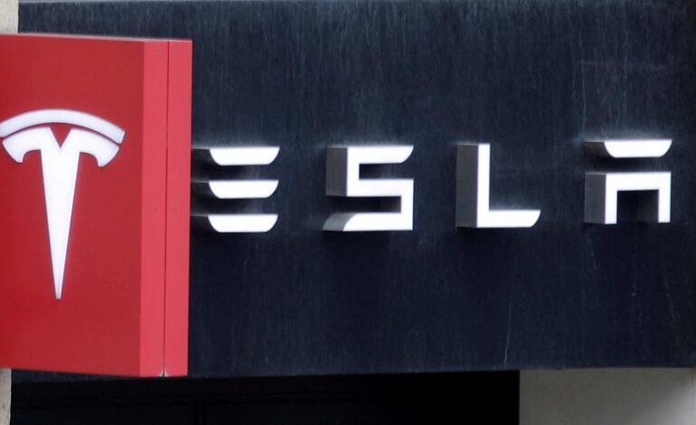 Las acciones de Tesla se desploman más de un 14% tras la guerra abierta entre Trump y Musk