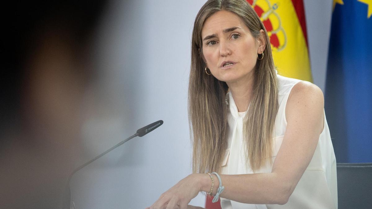 El Gobierno blinda pagos millonarios a miles de plantas renovables frente al caos de precios negativos de la luz