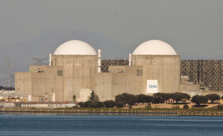Fedea ve imposible cumplir con el objetivo de descarbonización del PNIEC y opta por alargar la vida de las nucleares