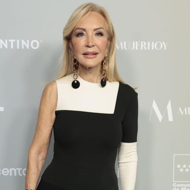 Adiós secarse, hola armas firme con este aceite reafirmado que unifica el tono que usa Carmen Lomana