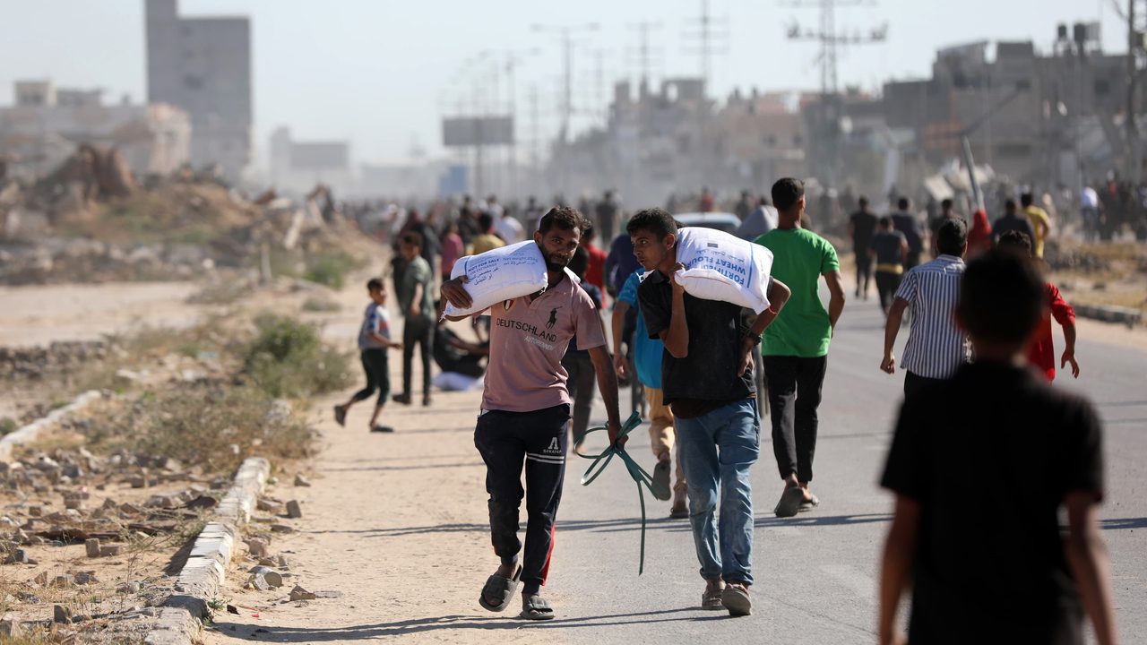 al menos 31 muertos en un ataque cerca de un centro de ayuda humanitaria en el sur de Gaza