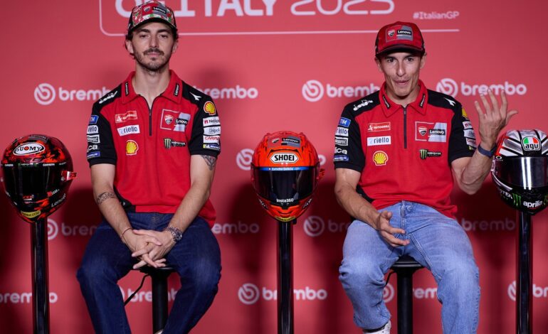 El ‘palazo’ de Marc Márquez a Bagnaia con Pecco a menos de un metro