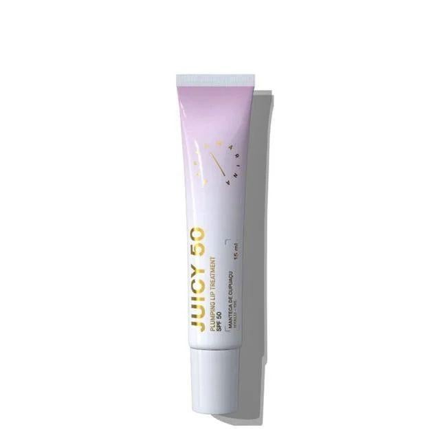 Juicy 50 Tratamiento de los labios repuleros de Santamarina Cosmetics. Precio: 22.90 euros