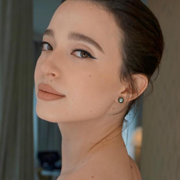 Bases de maquillaje de pareja para transportar la tendencia de maquillaje borrosa que bordean los poros y la piel de terciopelo