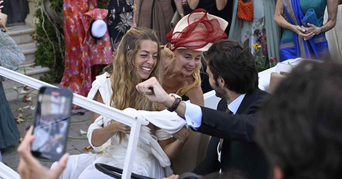 Se ha casado Belén Écija, hija de Belén Rueda, y estas han sido las invitadas más elegantes de la boda