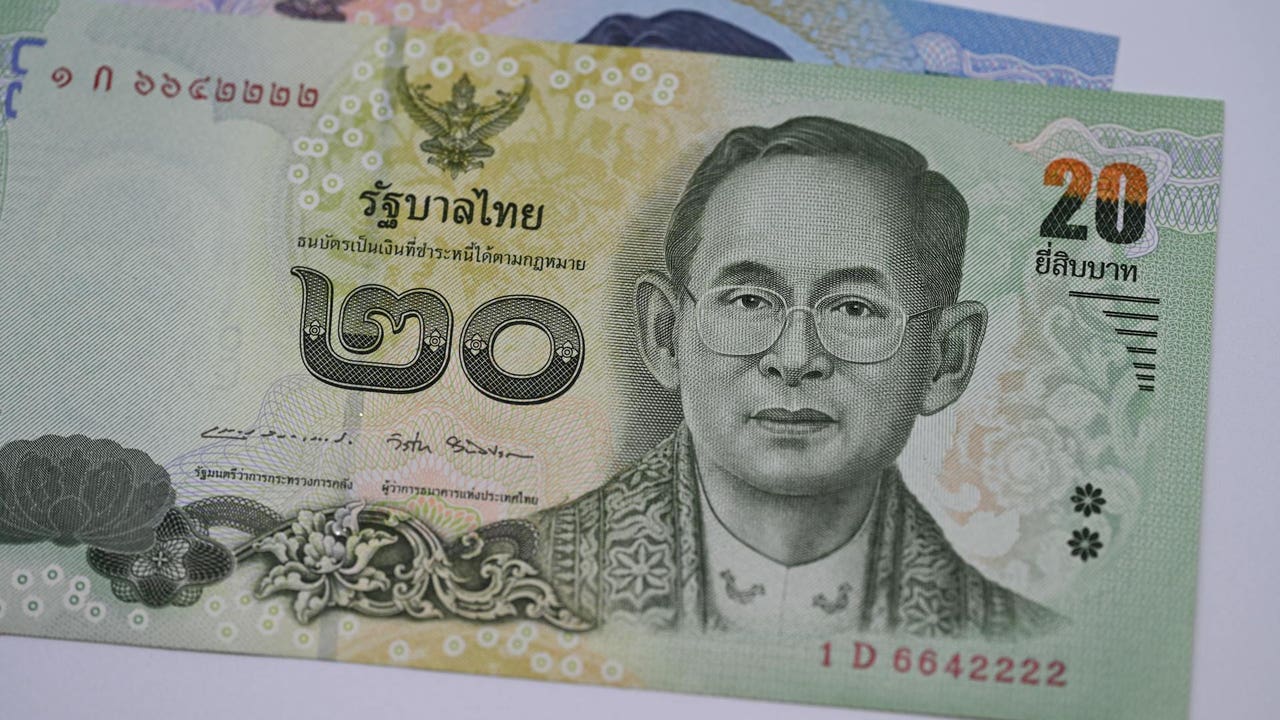 El país de Asia donde llevar un billete en el bolsillo trasero puede conllevar penas de cárcel