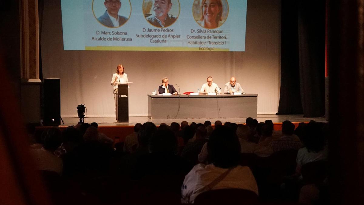 Paneque compara el «salto» necesario en energías renovables con lo necesario en vivienda