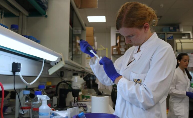 La inversión en biotecnología y tecnología médica catalana se duplica, en plena contracción mundial