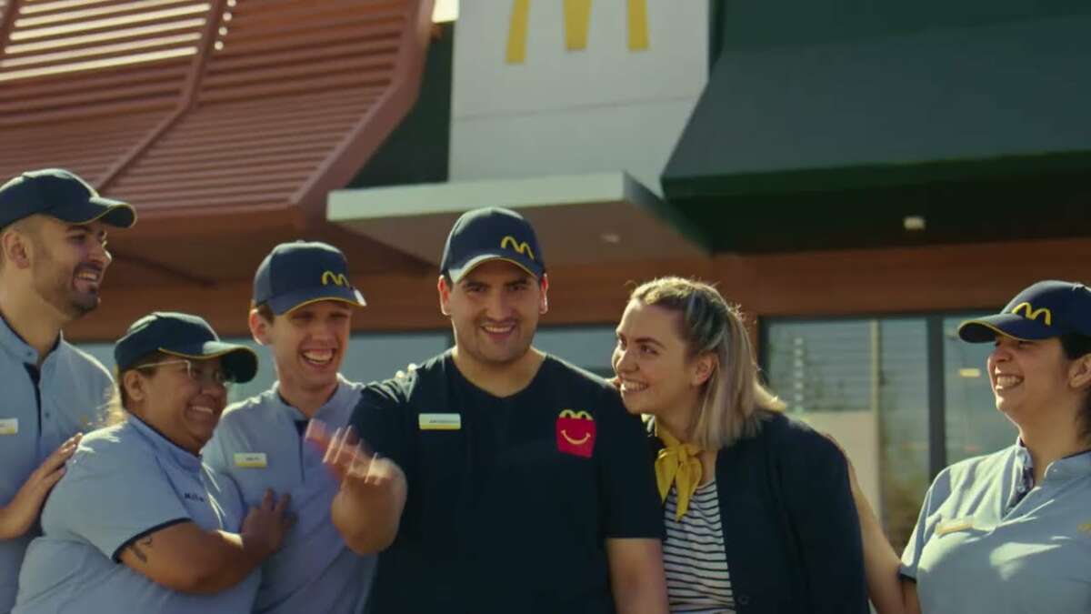 McDonalds's cierra restaurantes