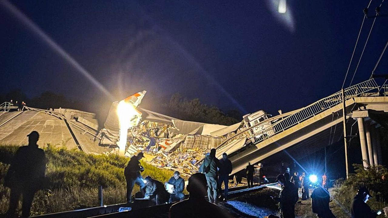 Rusia investiga el colapso de dos puentes que atribuye a Ucrania y Kyiv niega su participación