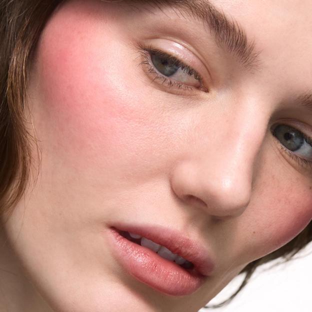 Zara Liquid con coloretes de bajo costo que será viral: perfecto para un maquillaje ligero en verano