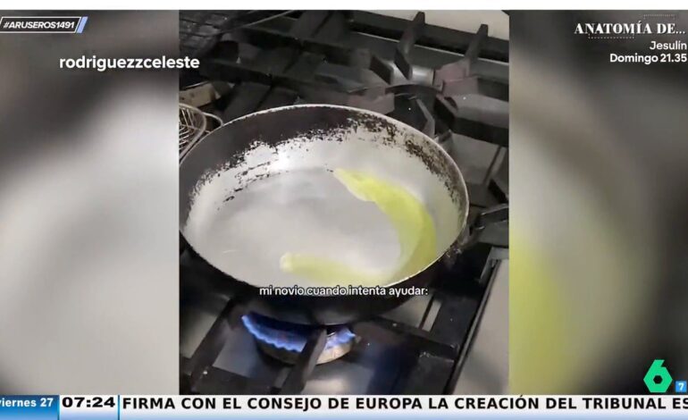 Confunde el líquido del lavavajillas con el aceite de oliva y le prepara unos huevos fritos a su novia