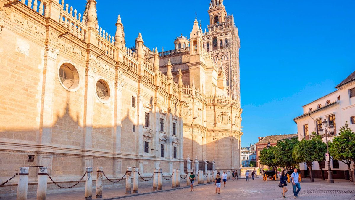 El Camino de Santiago de Sevilla tiene 7 paradas (y casi nadie las conoce)