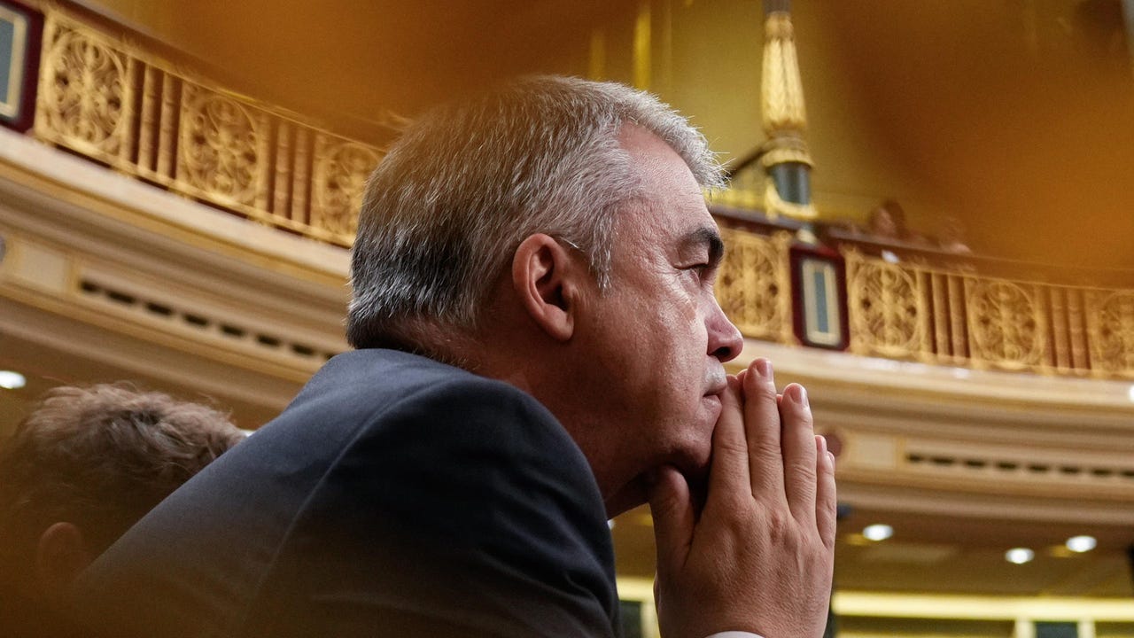 El Supremo ofrece declarar voluntariamente a Santos Cerdán el 25 de junio al encontrar «consistentes indicios» contra él