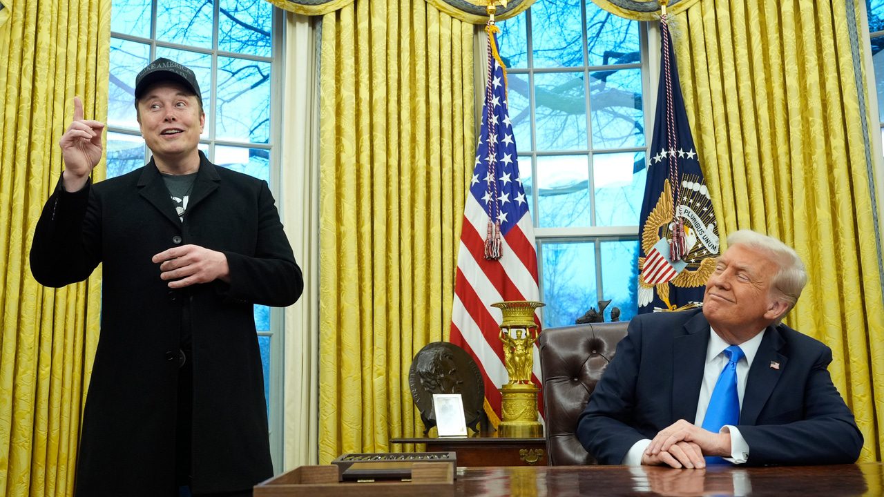 Trump y Musk, del idilio a una guerra pública de insultos, acusaciones y amenazas