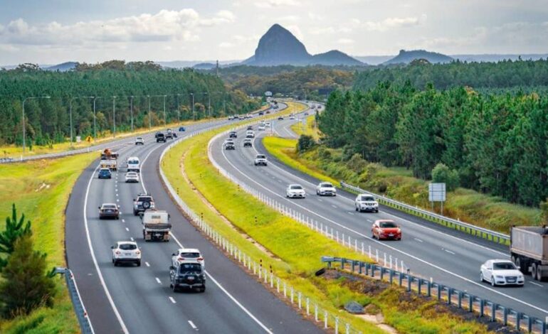 tiene 14.500 km de longitud, atraviesa desiertos y conecta todas las capitales del país