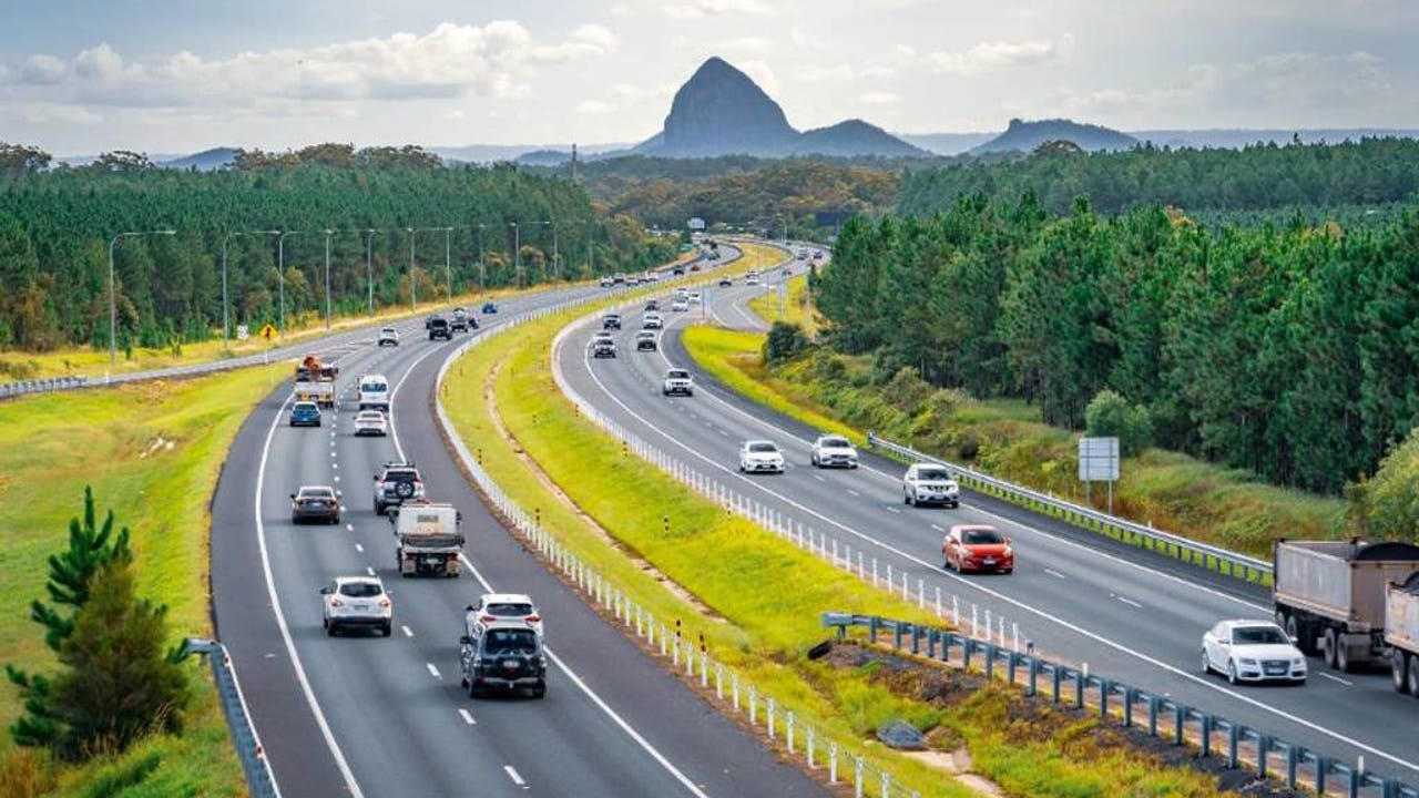 tiene 14.500 km de longitud, atraviesa desiertos y conecta todas las capitales del país