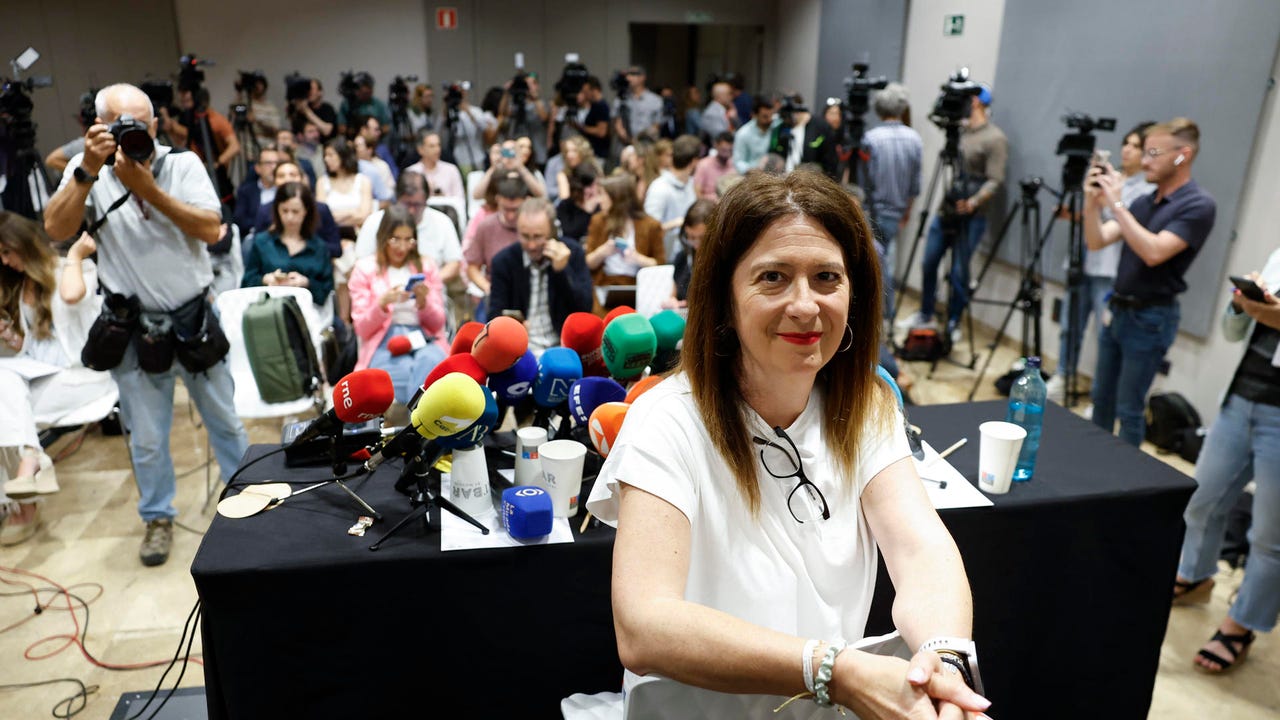 El PSOE pondrá en manos de la Fiscalía el ‘pen drive’ con información recopilada por Leire Díez