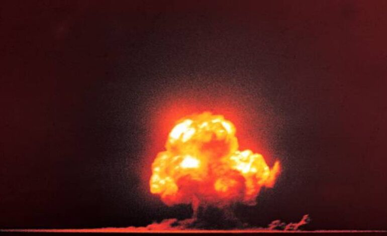 Esta es la bomba nuclear más potente de la historia: la Bomba del Zar
