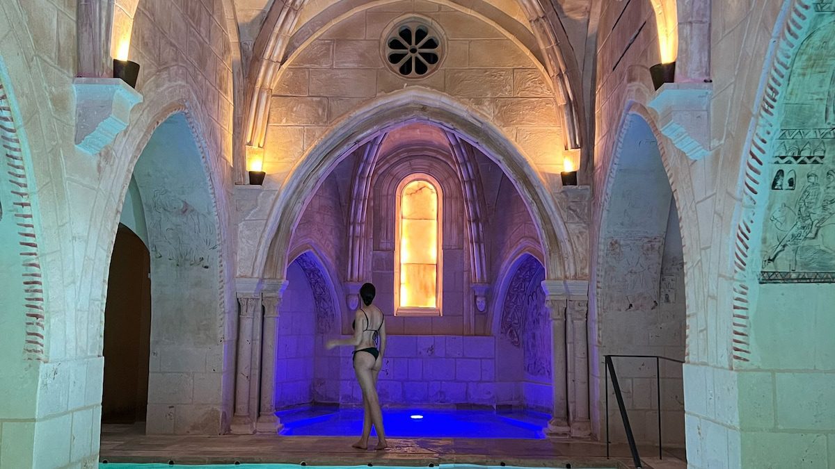 La capilla románica en la que no se reza…, ¡se nada! Y otros planes en Valladolid