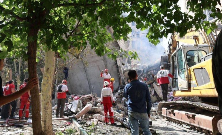 Israel alcanza la sede de la radiotelevisión pública iraní en un ataque a Teherán