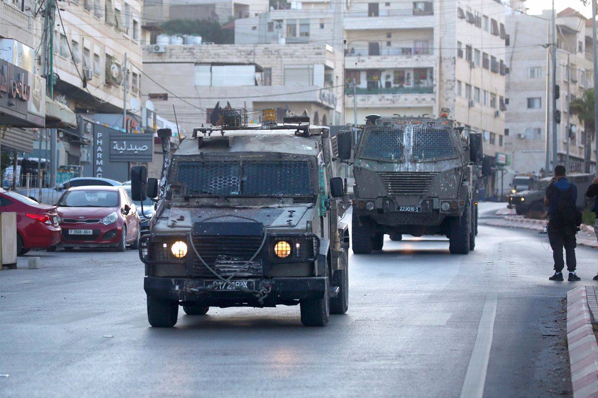 Israel confirma cuatro militares muertos y cinco heridos por una bomba-trampa en el sur de Gaza