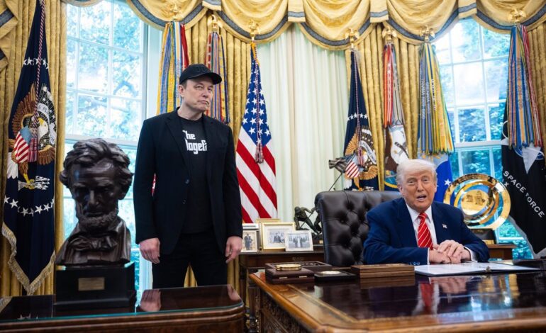 Trump dice que Musk enfrentará «muy graves consecuencias» si financia a candidatos demócratas