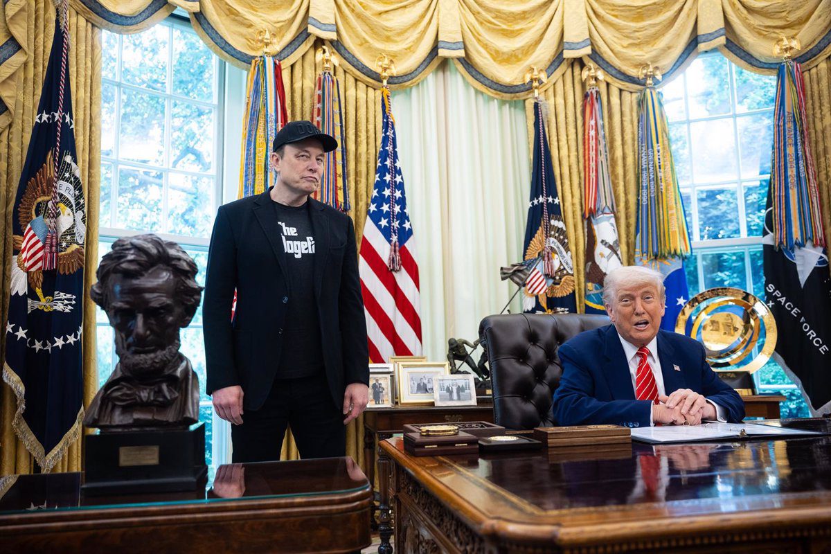 Trump dice que Musk enfrentará «muy graves consecuencias» si financia a candidatos demócratas