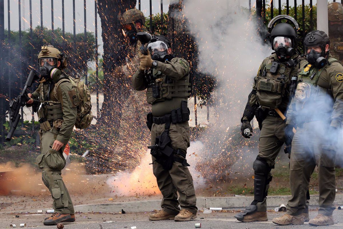 EEUU desplegará 2.000 agentes de la Guardia Nacional para sofocar las protestas en la ciudad de Los Ángeles