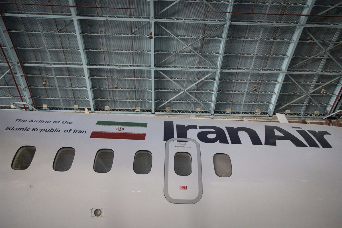 Irán reabre parcialmente su espacio aéreo tras el alto el fuego con Israel