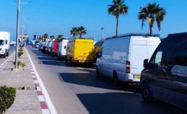 Denuncian que las fronteras marroquíes son un coladero de productos falsificados con destino a Europa