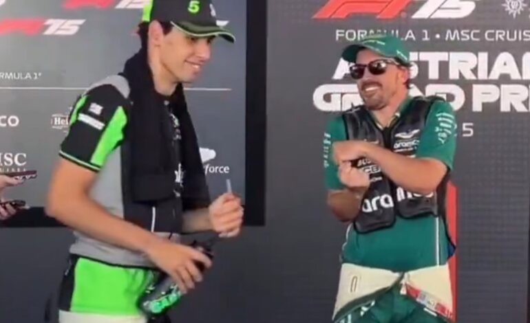 el aprendiz Bortoleto escucha la lección del maestro Fernando Alonso