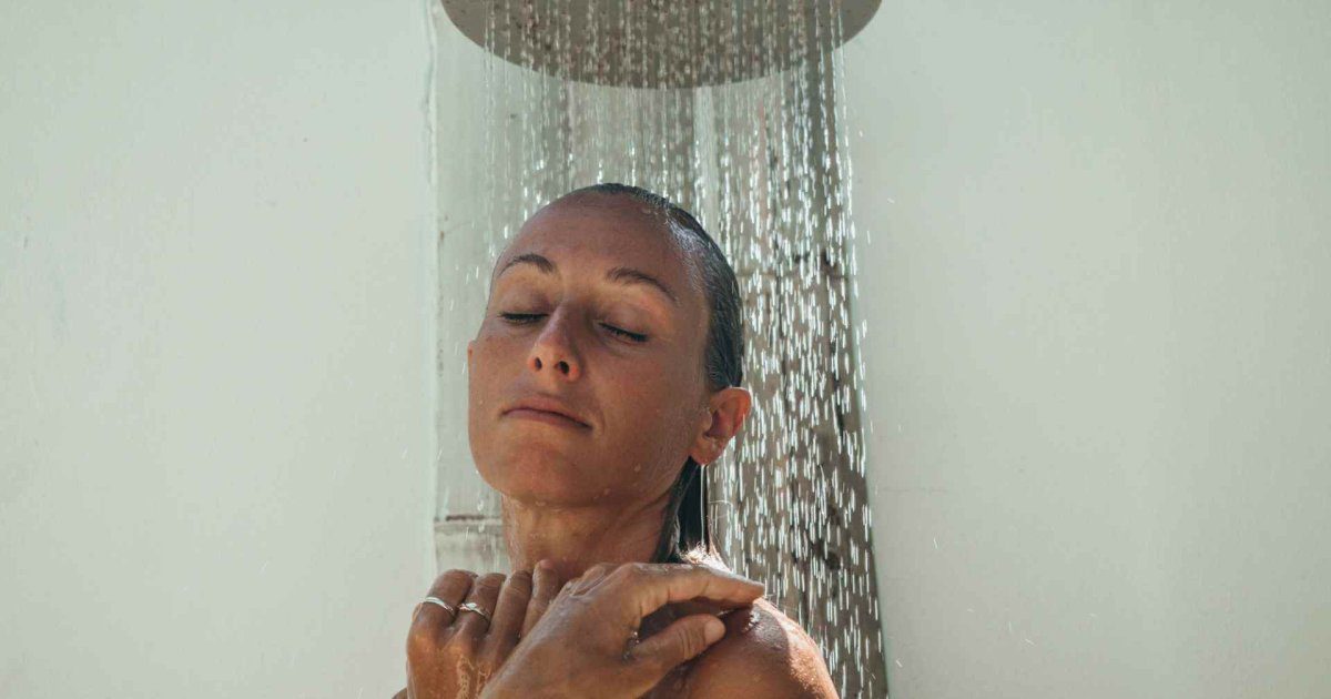 Este gel de baño tiene una fragancia tan duradera en la piel que cuando me ducho parece que acabo de echarme colonia