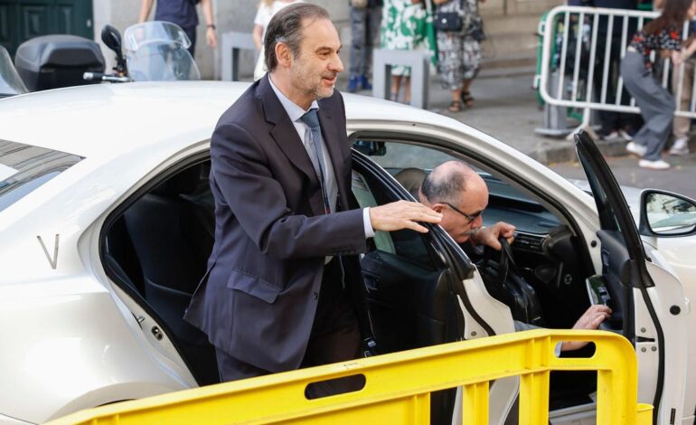 Ábalos le dice al juez que no se reconoce en los audios de la trama y Koldo se acoge a su derecho a no declarar