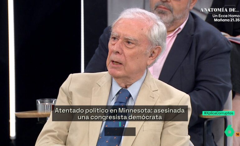 Él no se considera el presidente de EEUU, sino el rey absoluto