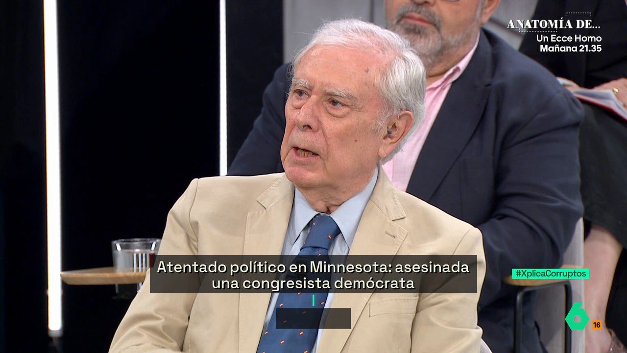 Él no se considera el presidente de EEUU, sino el rey absoluto