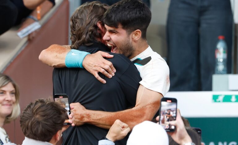 Ferrero desvela el gesto que le hizo Alcaraz antes de levantar las tres bolas de torneo ante Sinner