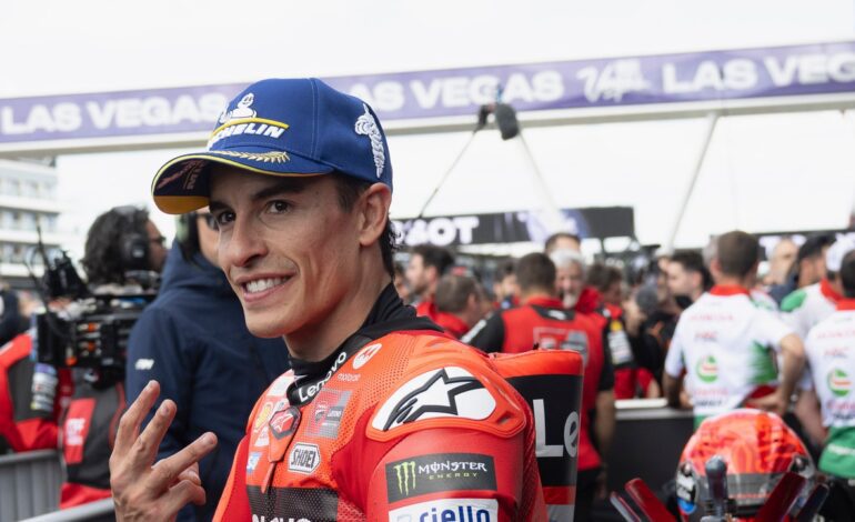 El equipo de Valentino Rossi afirma que Marc Márquez es el único que domina la Ducati