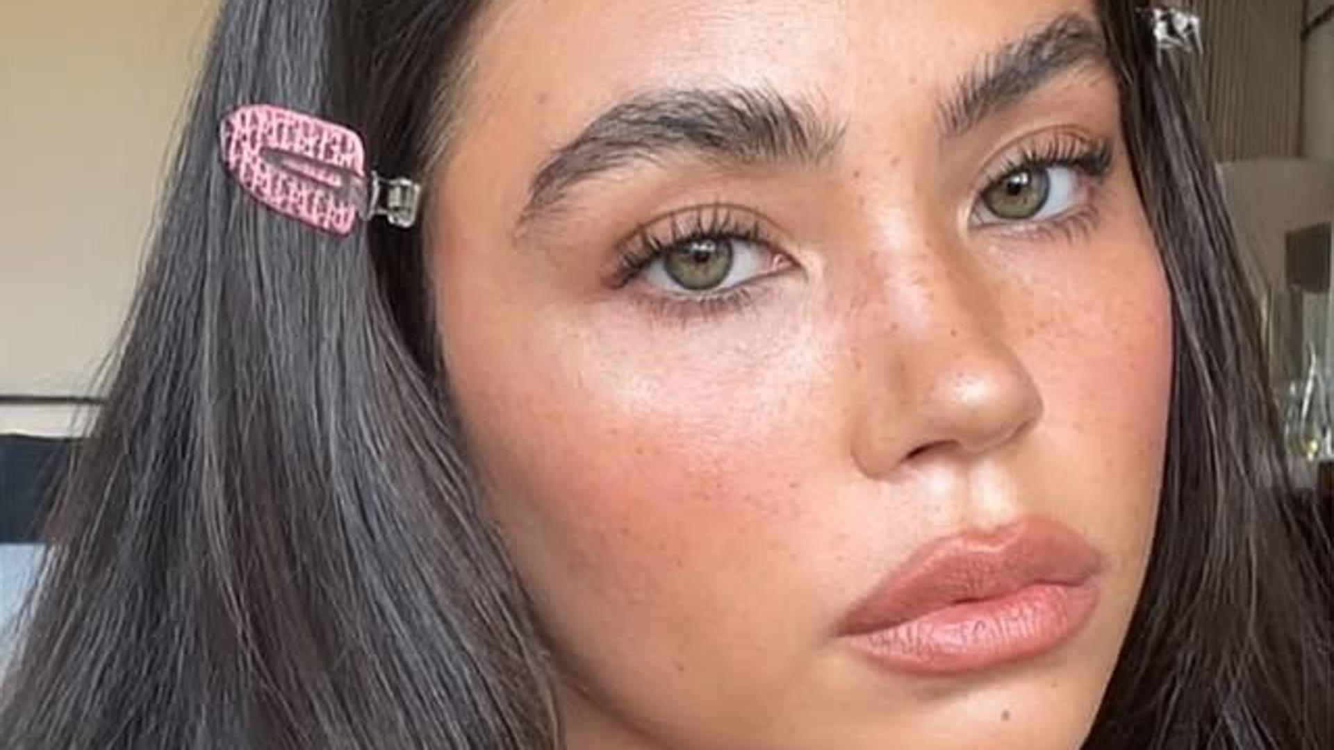 Las máscaras de cejas con color que tiñen, rellenan y fijan en un segundo