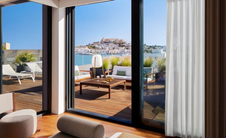 Así es el nuevo hotel en Ibiza que todos los locales quieren probar Así es el nuevo hotel en Ibiza que todos los locales quieren probar