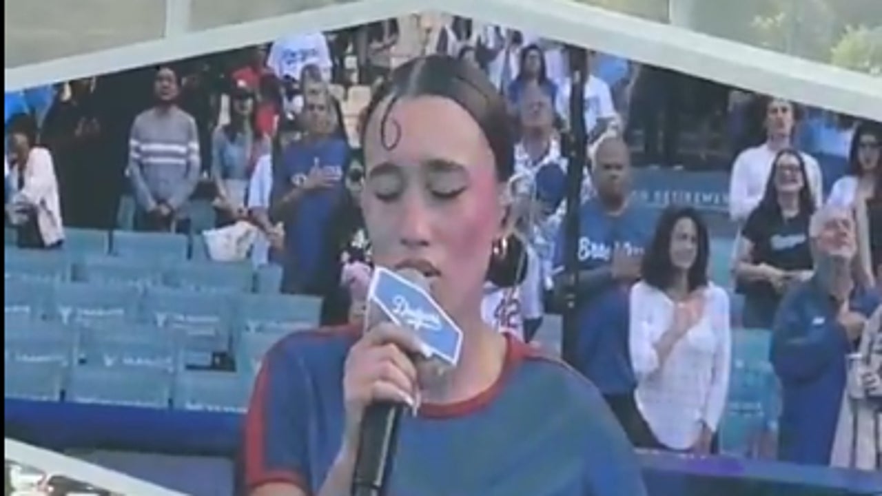 la versión en español del himno de EEUU se hace viral como canción protesta