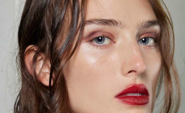 Cómo conseguir la tendencia de piel mantequilla que arrasa en redes según esta maquilladora