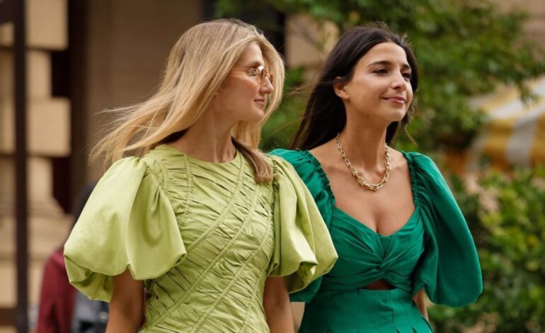 Los 7 vestidos de Zara que hacen efecto tipazo y serán un éxito durante las rebajas de verano